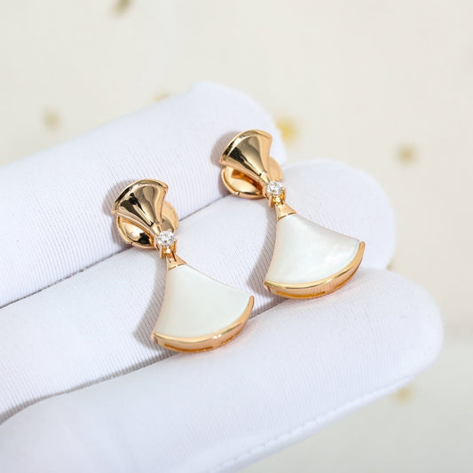 [AuraEcho]DREAM MOP PINK GOLD EARRINGS