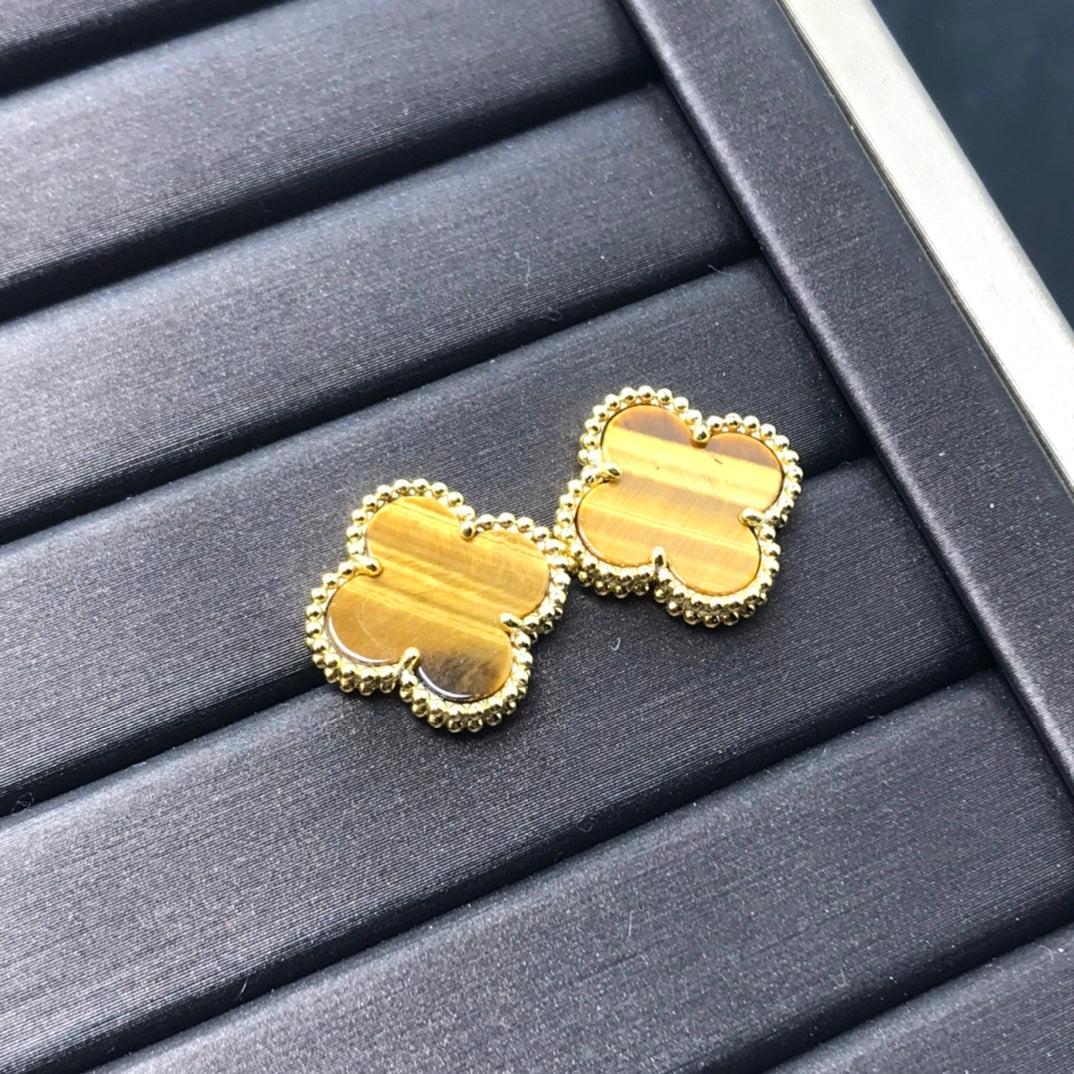 [AuraEcho]CLOVER MEDIUM 1 MOTIFS TIGER EYE EARRINGS