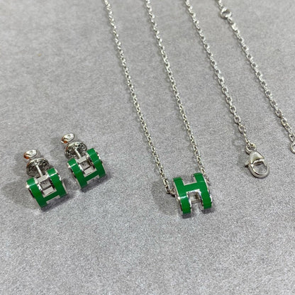 [AuraEcho]POP H GREEN NECKLACE SILVER AND GOLD