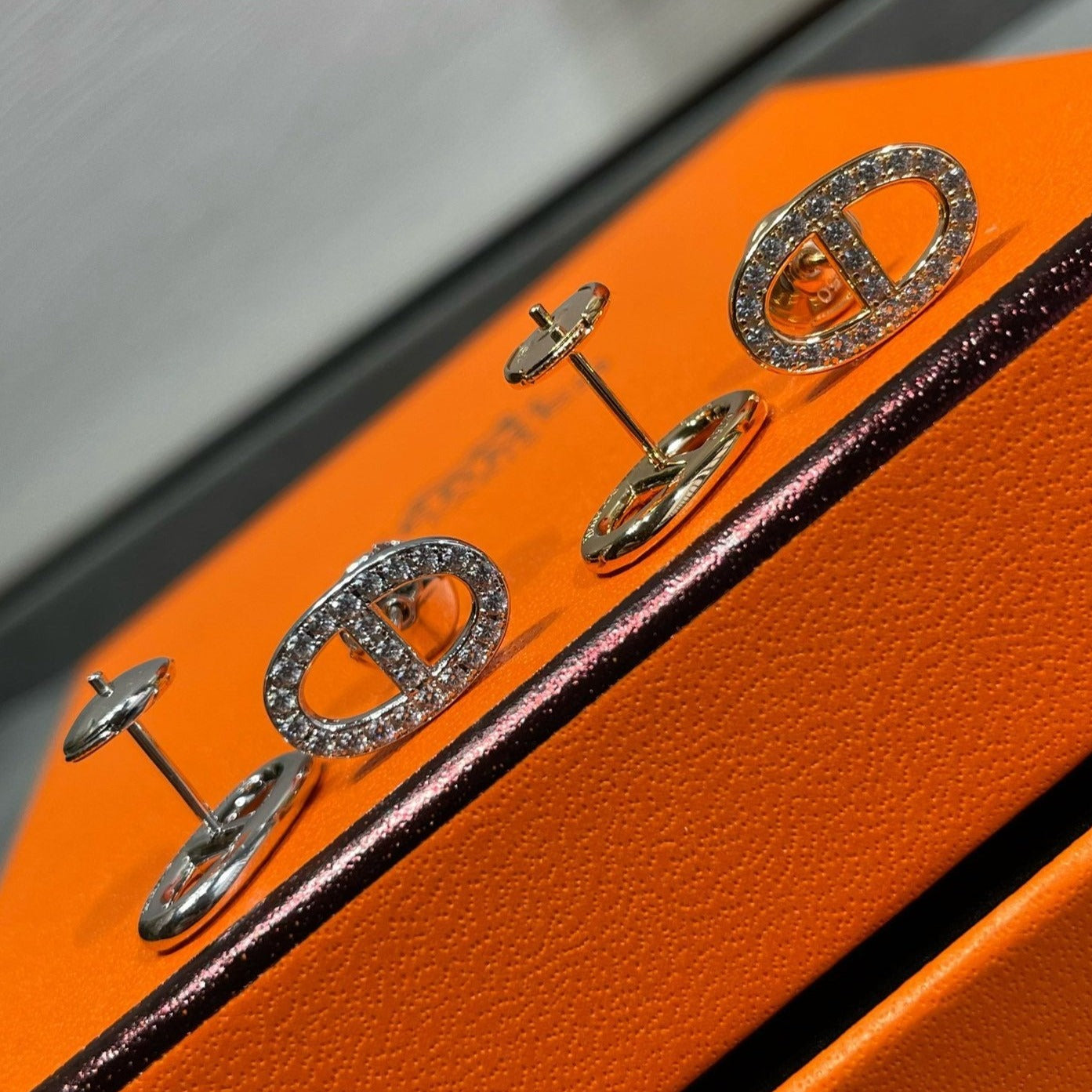 [AuraEcho]HM FULL DIAMOND PIG NOSE STUD EARRINGS