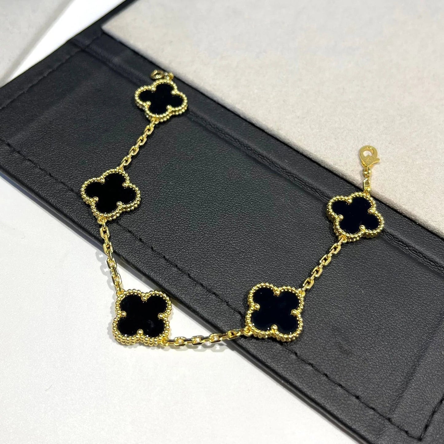 [AuraEcho]CLOVER  5 MOTIFS BLACK ONYX BRACELET